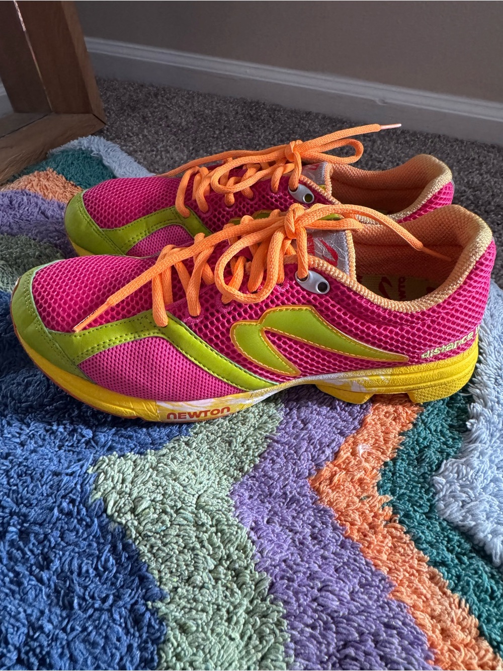 Newton Running Shoes Women 8.5 Bright Pink Green Distance Trainer Sneakers